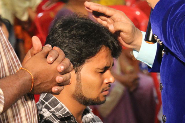 Hundreds massed for the March Night Vigil Prayer 2018 organized at Prayer Center by Grace Ministry in Mangalore here on Saturday, March 03 and were mightly Blessed.